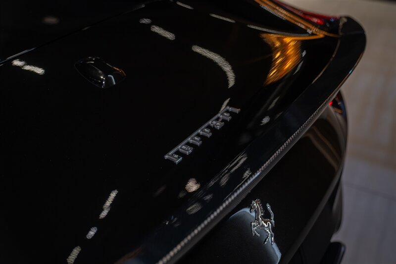 Used 2021 Ferrari 812 GTS RWD image 21