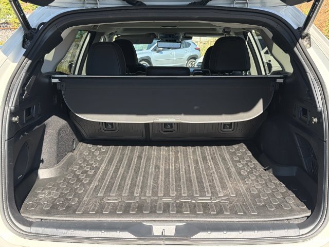 Used 2024 Subaru Outback Touring XT w/ Popular Package #2 AWD/4WD image 39