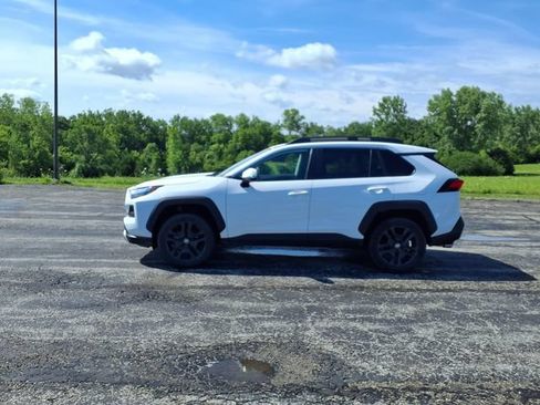 Used 2024 Toyota RAV4 Adventure AWD/4WD image 39