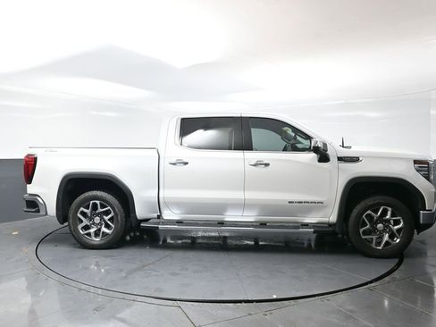 Used 2024 GMC Sierra 1500 SLT w/ SLT Premium Plus Package AWD/4WD image 4