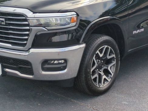 Certified 2025 RAM 1500 Laramie AWD/4WD image 9