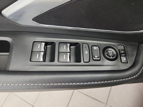 Used 2025 Acura RDX SH-AWD image 10