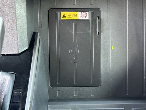 Used 2024 Toyota Tundra Limited image 19