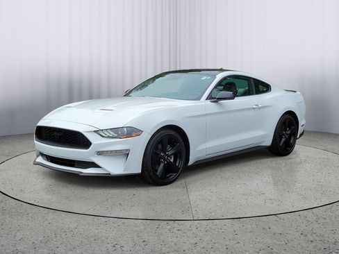 Used 2022 Ford Mustang Premium w/ Equipment Group 201A RWD image 5
