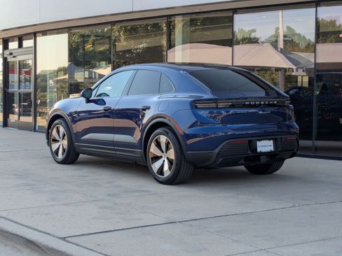 New 2025 Porsche Macan 4 Electric AWD/4WD image 3