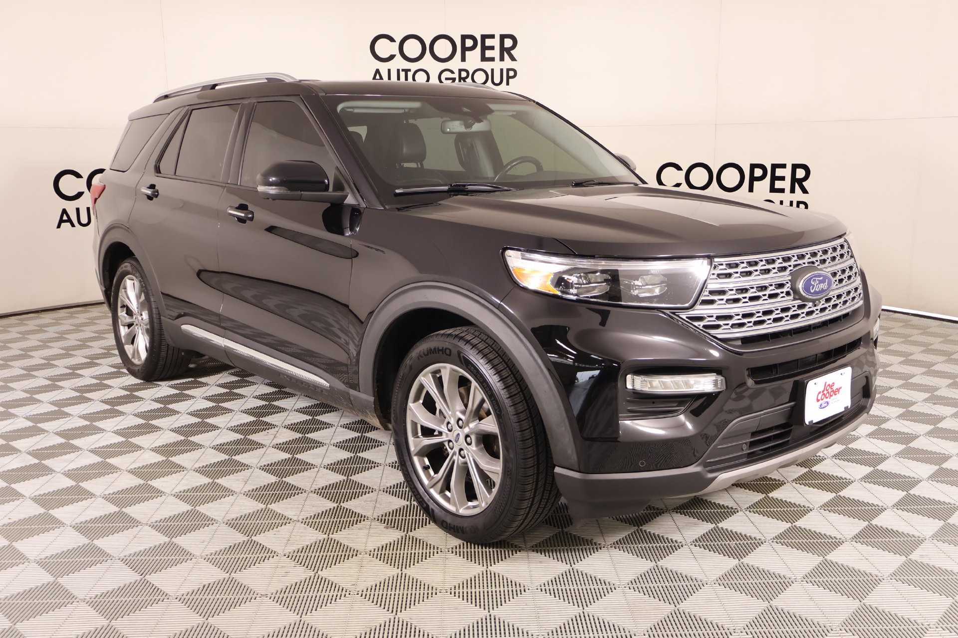 Used 2021 Ford Explorer Limited w/ Equipment Group 301A AWD/4WD image 1