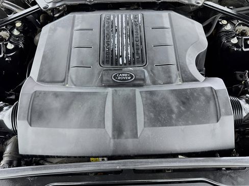 Used 2019 Land Rover Discovery SE image 68