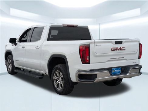 Used 2022 GMC Sierra 1500 SLT image 4