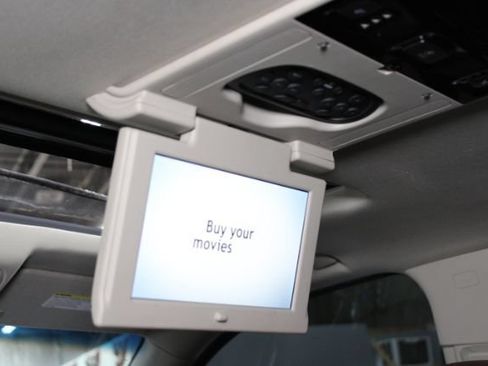Used 2015 Chevrolet Tahoe LTZ RWD image 29