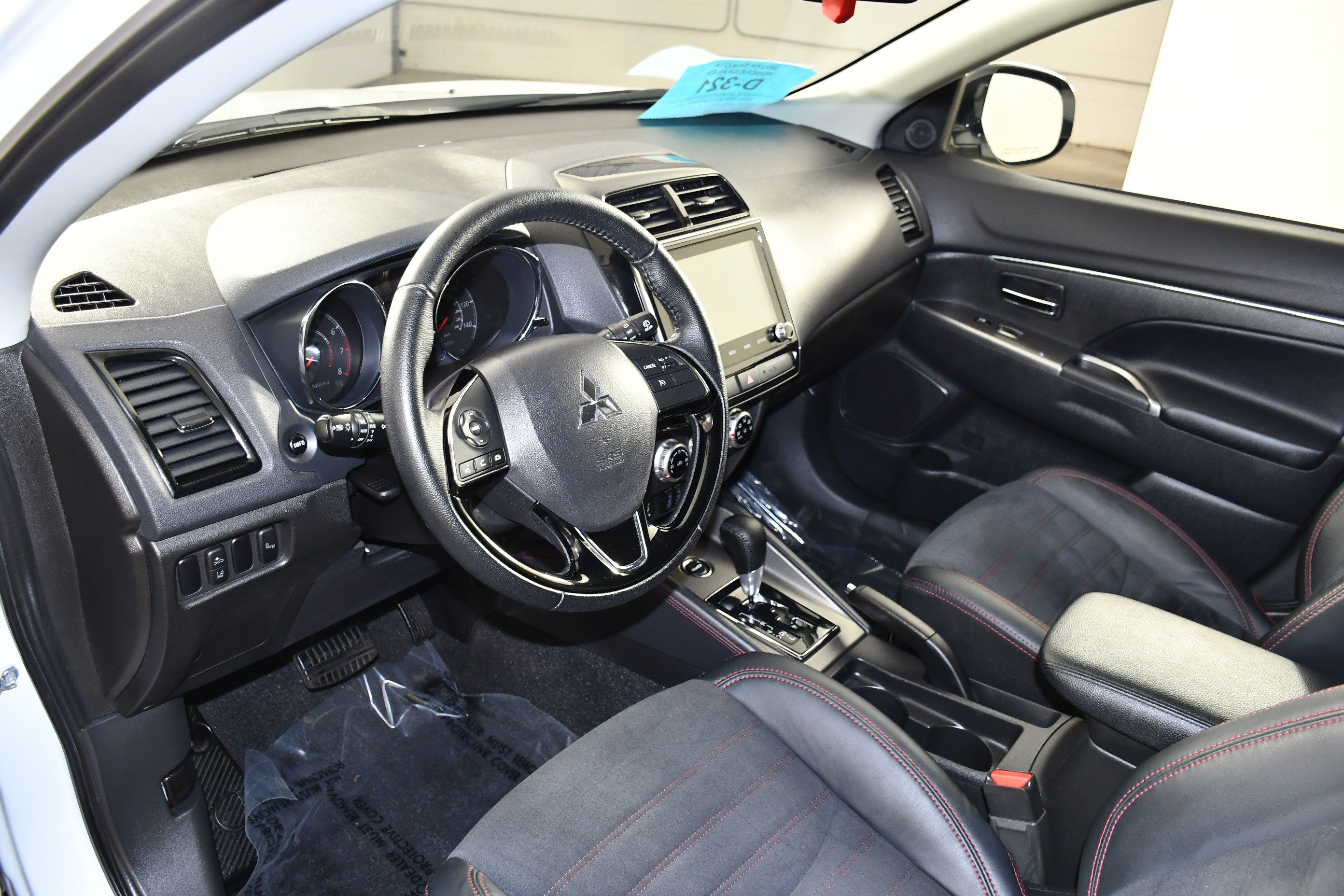 Used 2024 Mitsubishi Outlander Sport SE AWD/4WD image 2
