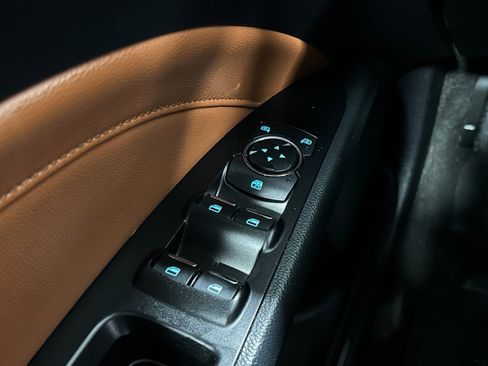 Used 2019 Ford Fusion Titanium image 22