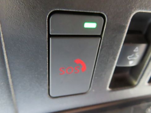 Used 2024 Nissan Pathfinder SV AWD/4WD image 15