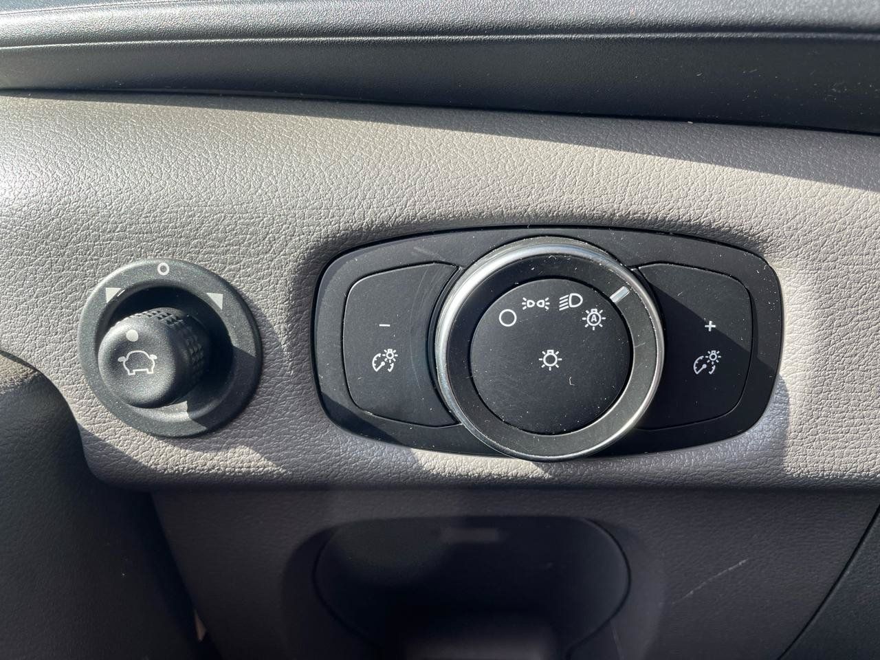 Used 2020 Ford Transit 350 XL RWD image 18