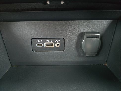 Used 2021 Nissan Sentra SV image 22