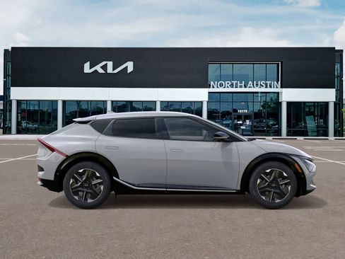 New 2025 Kia EV6 Wind image 7