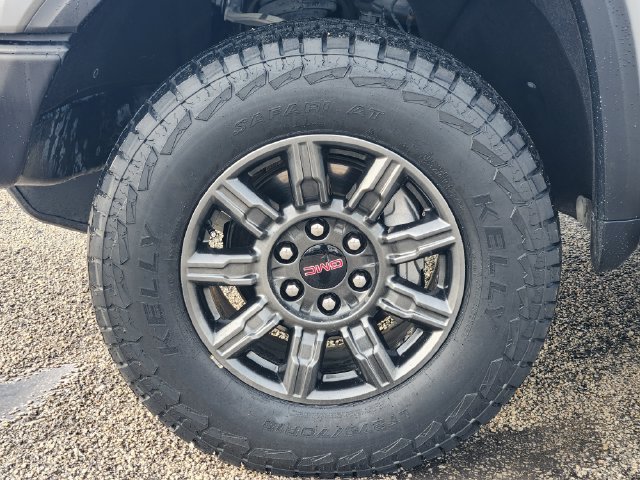 Used 2024 GMC Sierra 1500 AT4X AWD/4WD image 10