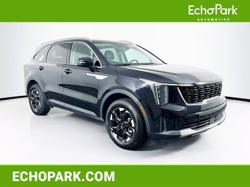 Used 2024 Kia Sorento S image 1