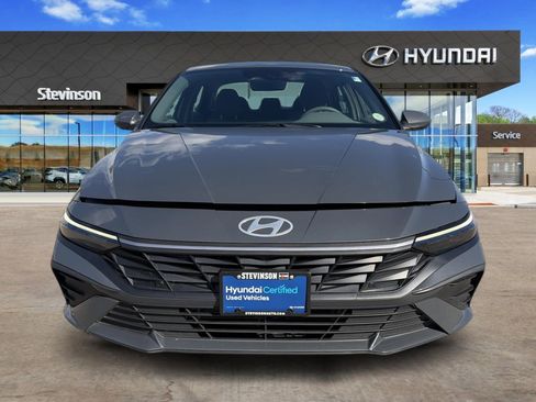 Certified 2024 Hyundai Elantra Blue FWD image 2