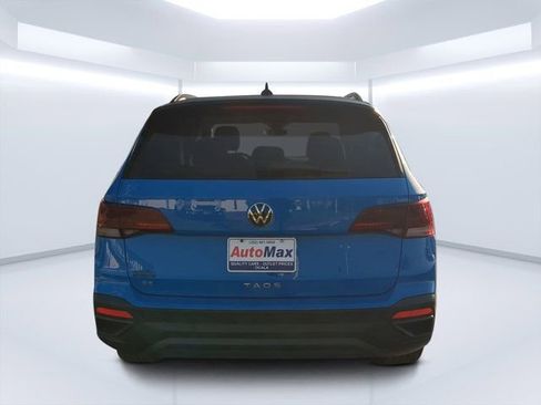 Used 2024 Volkswagen Taos SE FWD image 4