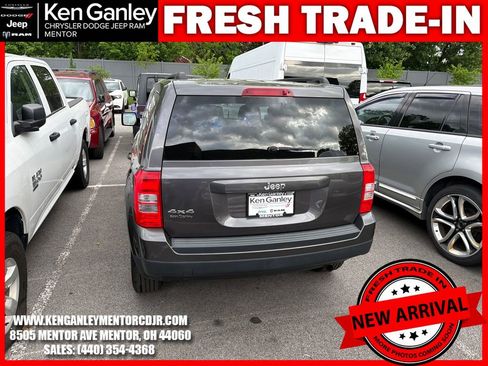 Used 2015 Jeep Patriot Sport w/ Power Value Group AWD/4WD image 9