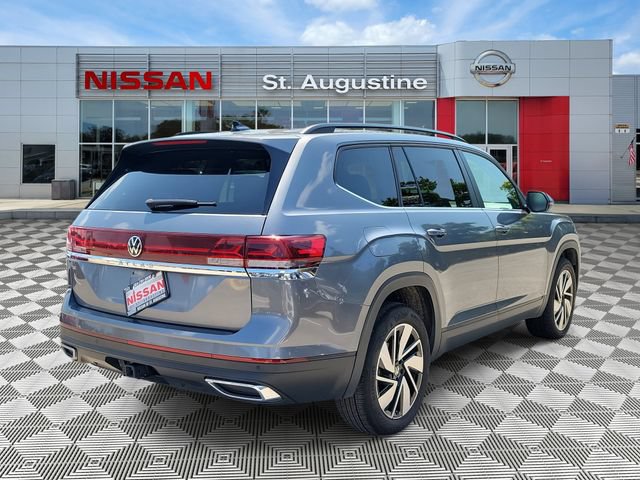 Used 2025 Volkswagen Atlas SE FWD image 2
