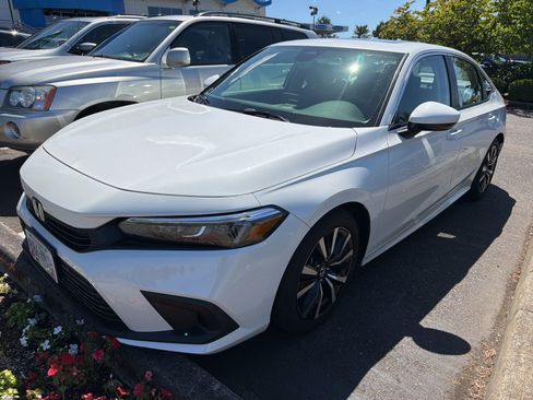 Used 2024 Honda Civic EX image 1