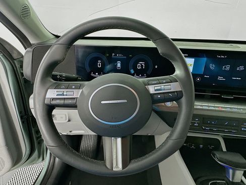 Used 2024 Hyundai Kona SEL image 11