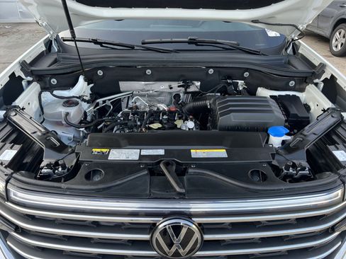 Used 2024 Volkswagen Atlas SE image 26