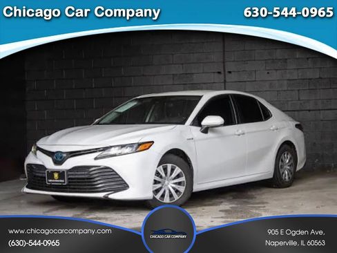 Used 2020 Toyota Camry LE w/ Sunroof Package FWD image 1