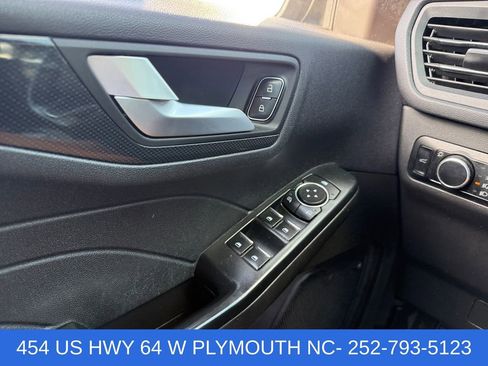 Used 2023 Ford Escape ST-Line w/ Tech Pack #1 FWD image 19