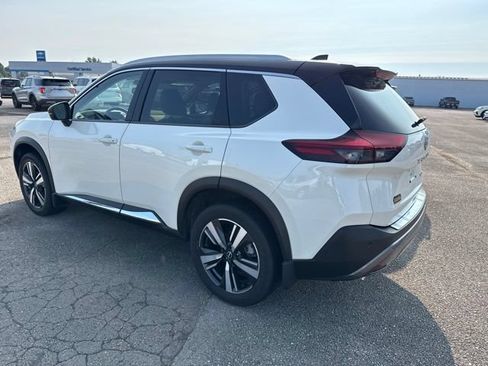 Used 2023 Nissan Rogue SL AWD/4WD image 10
