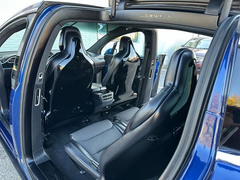 Used 2016 Tesla Model X 60D image 16