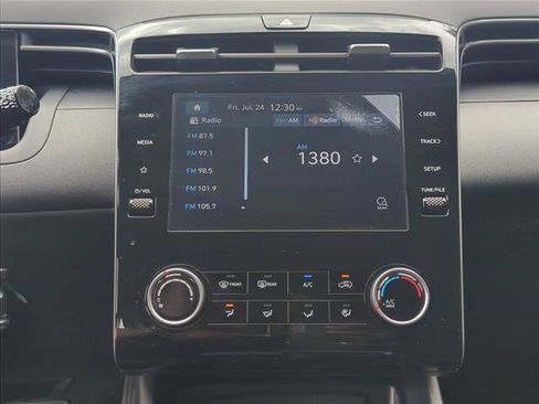 Used 2024 Hyundai Tucson SE FWD image 16