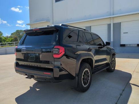Used 2025 Toyota 4Runner TRD Off-Road Premium AWD/4WD image 5