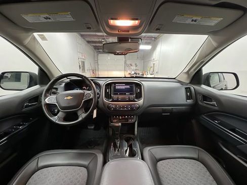 Certified 2021 Chevrolet Colorado Z71 w/ Z71 Midnight Edition image 19