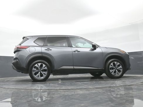 Used 2023 Nissan Rogue SV image 43