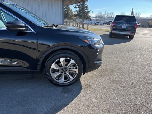 Used 2025 Ford Escape Platinum image 14