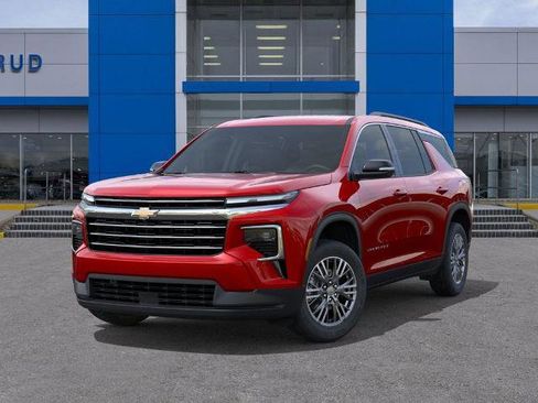 New 2026 Chevrolet Traverse LT image 6