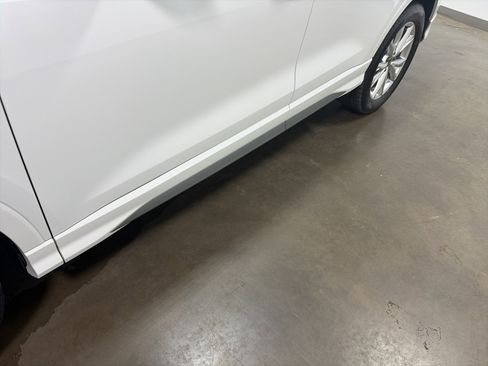 Used 2025 Audi Q3 2.0T Premium image 10