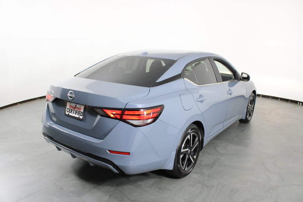 Certified 2025 Nissan Sentra SV FWD image 4