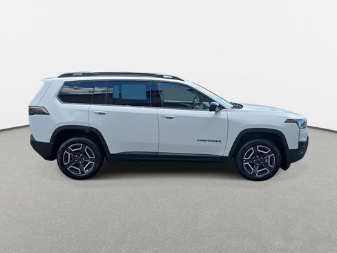 New 2026 Jeep Cherokee Laredo AWD/4WD image 4