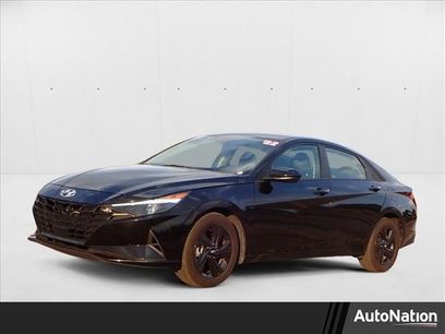 Used 2022 Hyundai Elantra SEL w/ Convenience Package