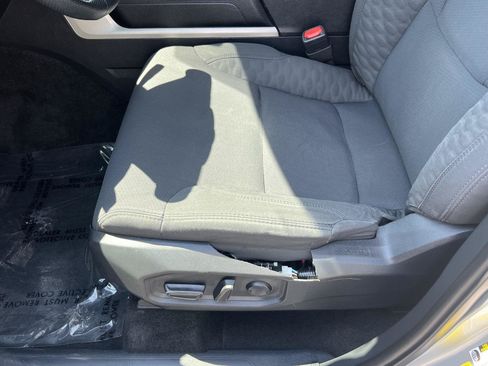 Used 2023 Toyota Sequoia SR5 AWD/4WD image 31
