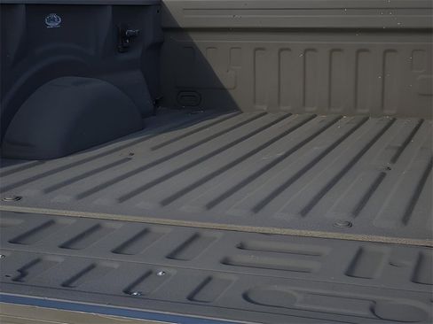 Used 2016 Ford F150 XLT w/ Equipment Group 302A Luxury image 8