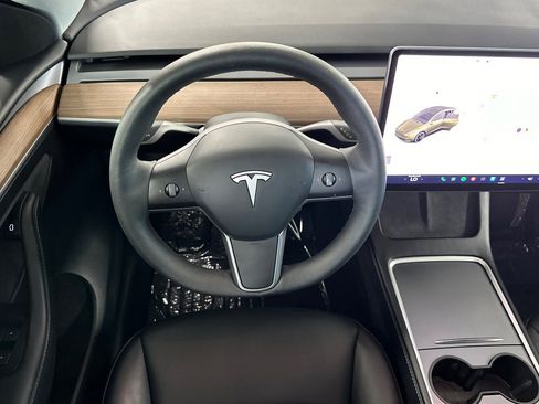 Used 2024 Tesla Model Y Performance AWD/4WD image 14