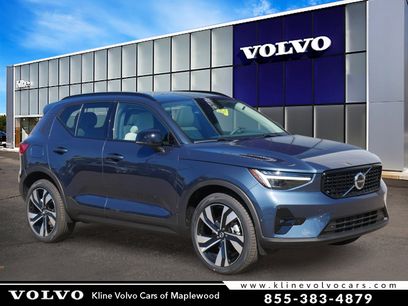 New 2026 Volvo XC40 B5 Ultra w/ Climate Package