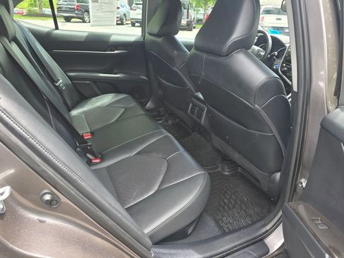 Used 2023 Toyota Camry XLE FWD image 13