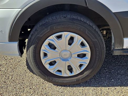 Used 2023 Ford Transit 350 XLT image 11