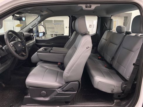 New 2026 Ford F250 XL w/ XL Chrome Package image 11