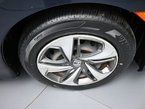 Certified 2019 Honda Civic LX image 13